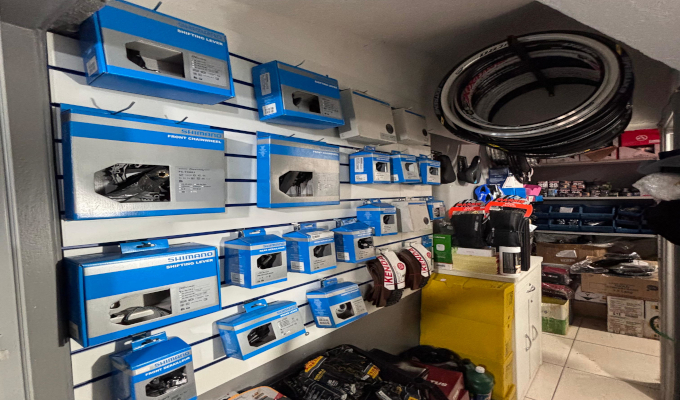 Peças e acessórios para bicicleta